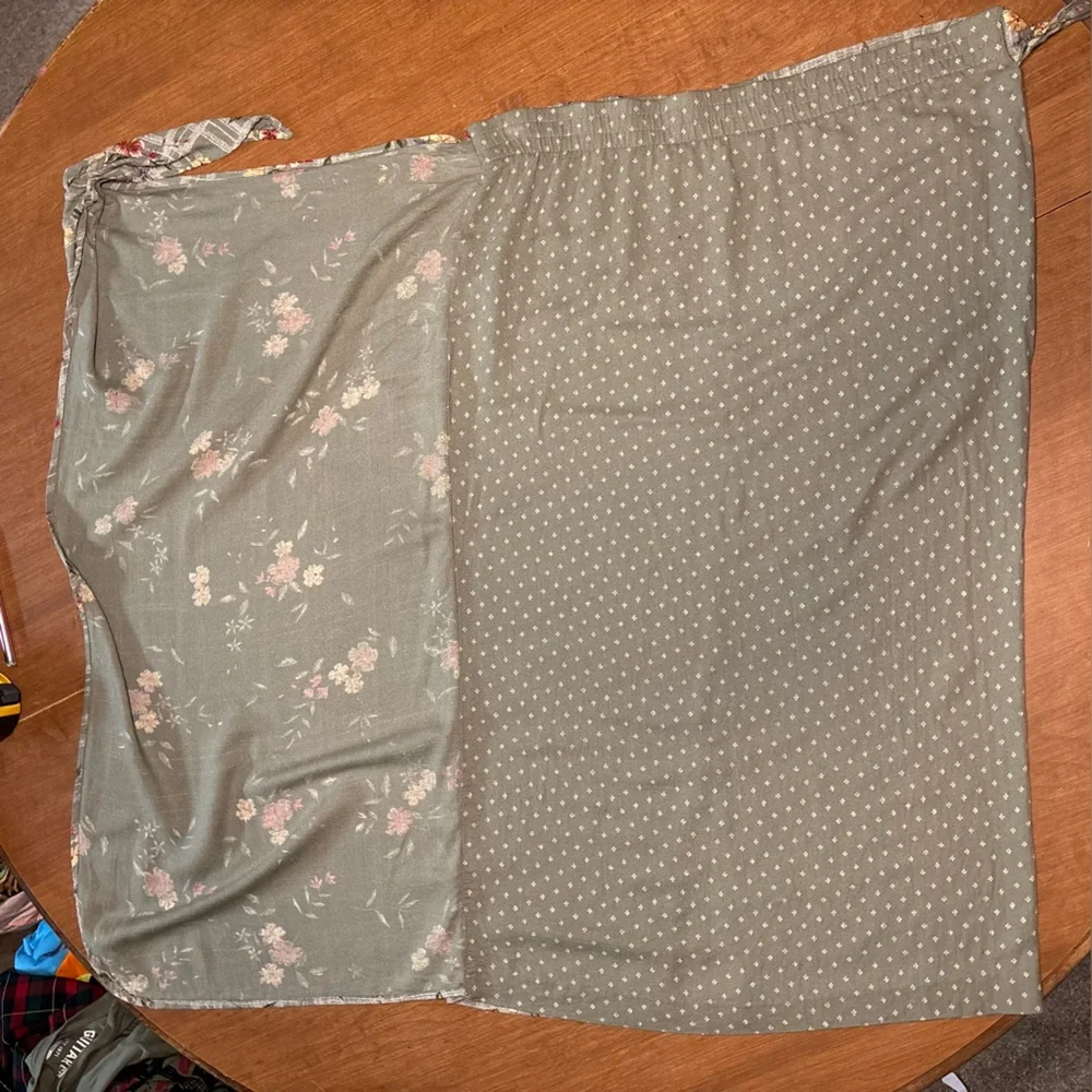 90s wrap skirt, floral and plaid size small - Picture 4 of 9